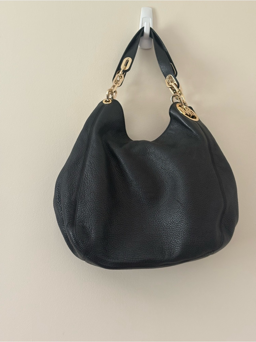 Michael Kors Large Fulton Shoulder Bag Slouchy Black Pebbled Leather Gold-Tone